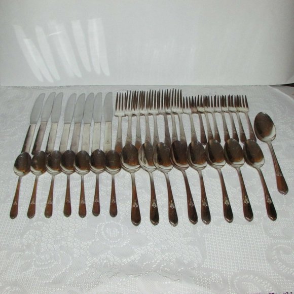 Vintage Silverplate Cutlery Set Mary Lou Devonshire 1938 Rogers International - Picture 1 of 4